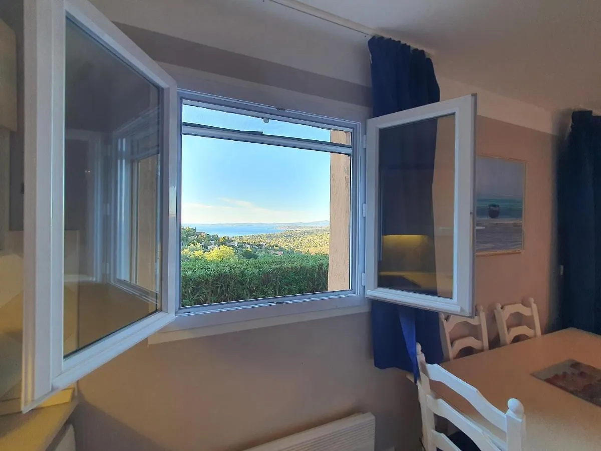 Apartment Les Issambres Appart 6 Pers Grande Terrasse Superbe Vue Mer Et Golfe De Saint Tropez, Piscine
