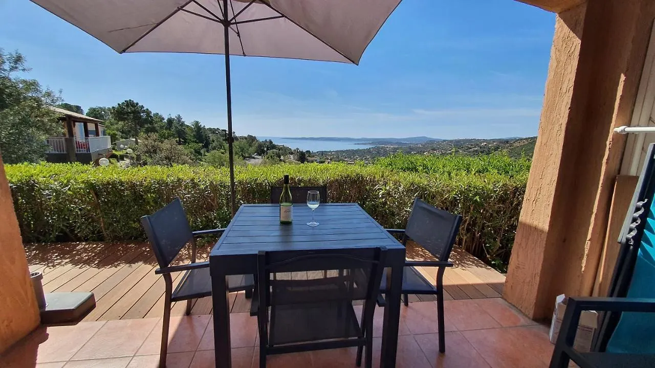 Les Issambres Appart 6 Pers Grande Terrasse Superbe Vue Mer Et Golfe De Saint Tropez, Piscine France